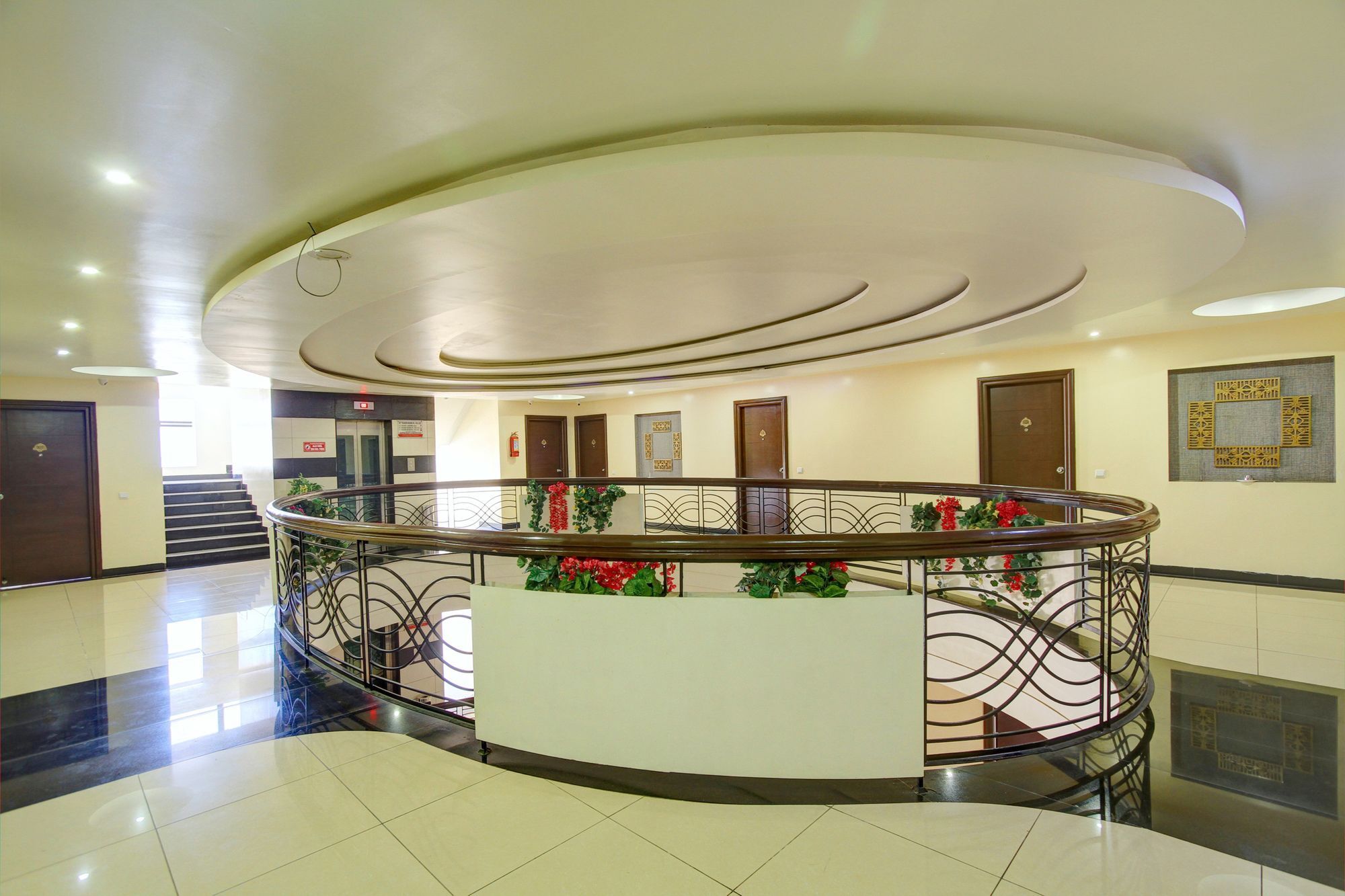 Hotel Oyo 4895 Abi Krishna Pondicherry Exterior foto